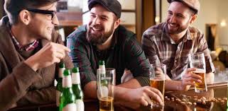 Unas copas con amigos.